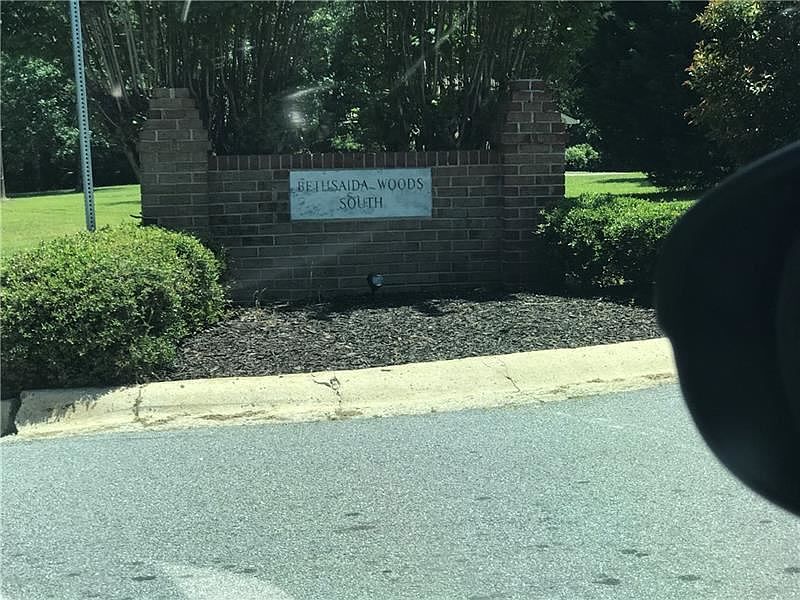 2nd image of 385 Thornton Dr
