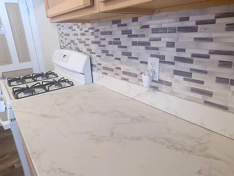 403 W Washington St — Photo 14