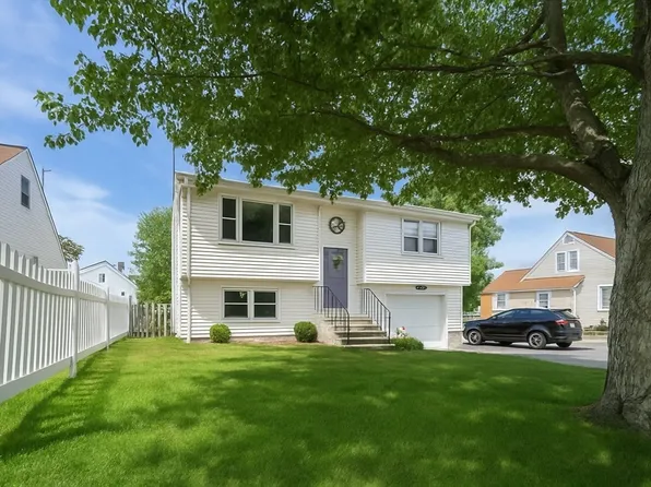 78 Stella St, Providence, RI 02909