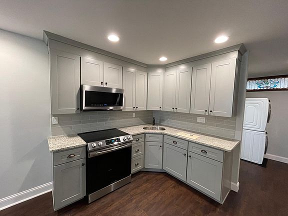 4th image of 2301 S Chadwick St Floor 3