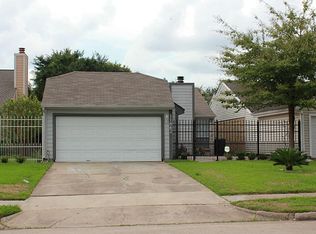 11862 Plumbrook Dr, Houston, TX 77099