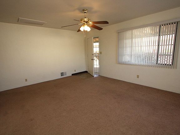 4th image of 840 E Elm St Unit 1