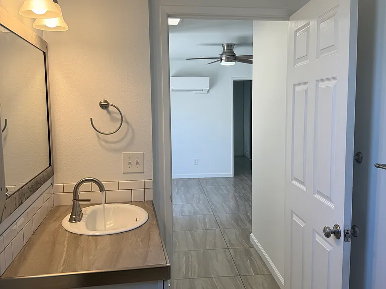 2065 Rebecca St #A — Photo 7