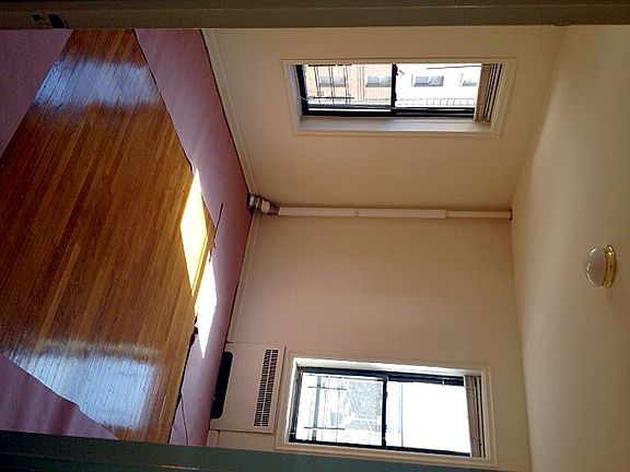 3rd image of 4307 42nd St #3D