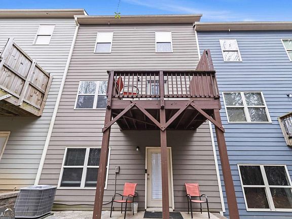 4th image of 116 Spring Way Sq