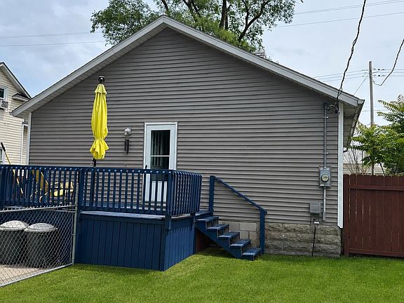 3rd image of 211 State St