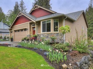 5796 Foster Rd, Bainbridge Island, WA 98110