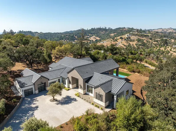 3979 Clearbrook Court, Santa Rosa, CA 95403