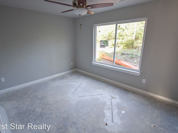 5th image of 103 S Woodsprings Dr