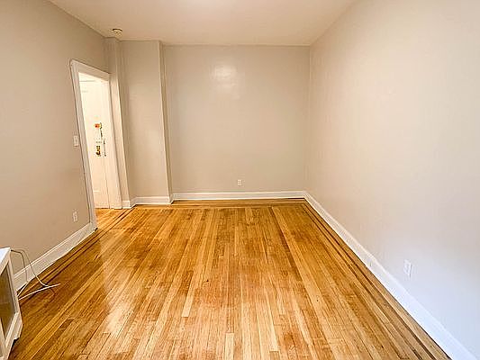 5th image of 25-21 31st Ave #D15