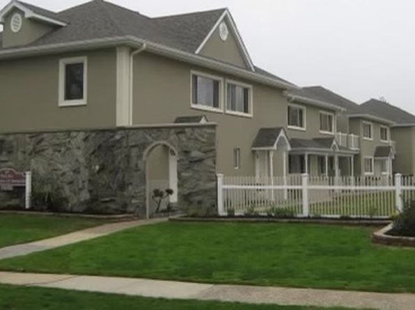 89 Park Ave APT B3, Amityville, NY 11701 – 1-bedroom rental in Amityville