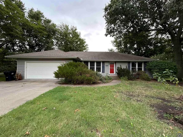 426 Comanche Dr, Holton, KS 66436