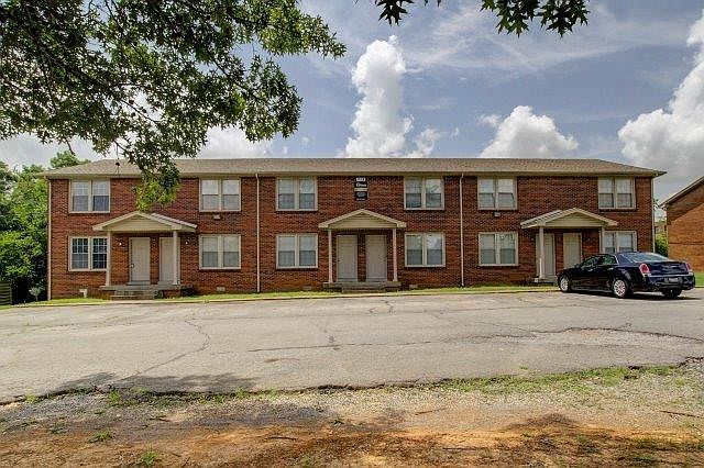 1st image of 814 Golfview Pl #B