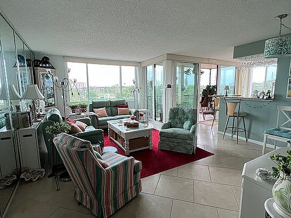 5th image of 6219 Palma Del Mar Blvd S APT 508