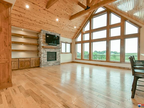 3rd image of 11740 Greyhawk Cir