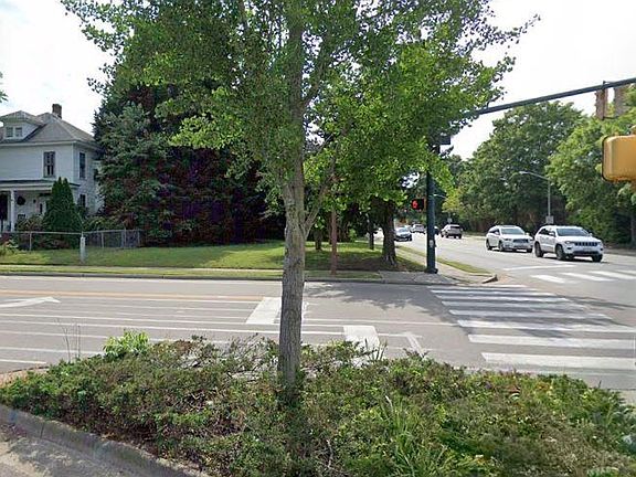3rd image of 360 N Henry St