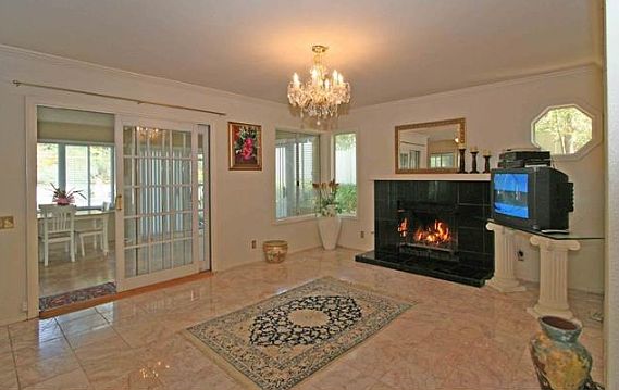 3rd image of 2015 Arborwood Pl