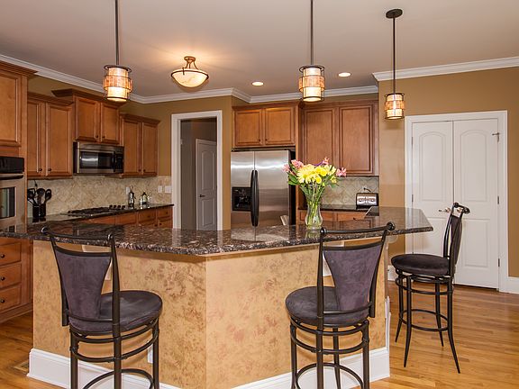 4th image of 154 Northington Woods Dr