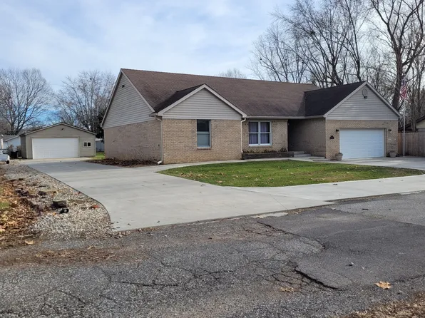 610 Brook St, Crawfordsville, IN 47933