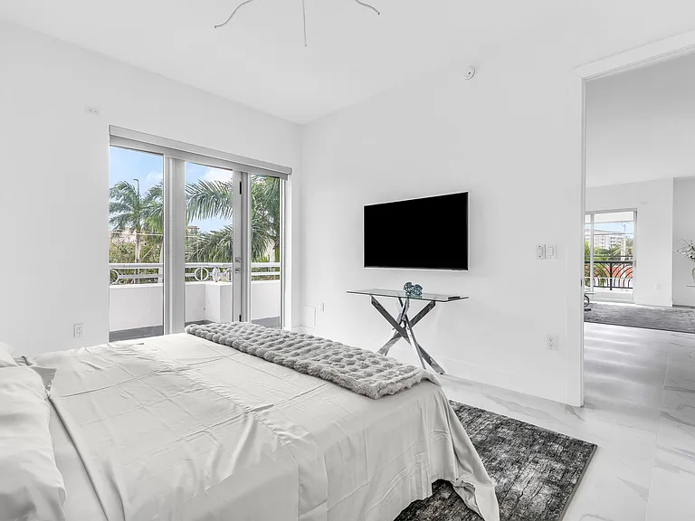 155 E Boca Raton Rd #303 — Photo 13