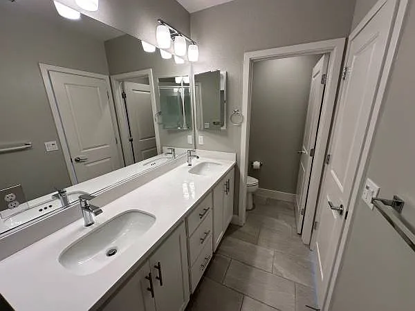 1556 Wright Ave — Photo 15
