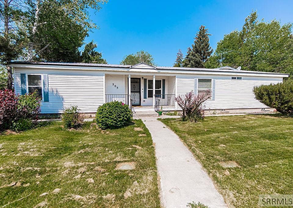 205 N 3 E, Rexburg, ID 83440 MLS 2155119 Zillow