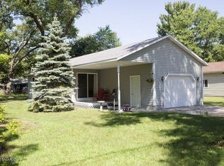 643 West St, Muskegon, MI 49442
