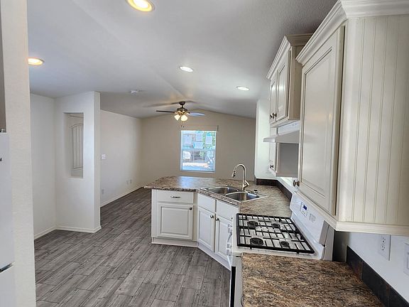 4th image of 2701 E Allred Ave #167