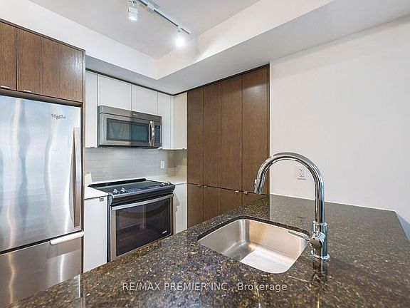 5th image of 9 Valhalla Inn Rd #609