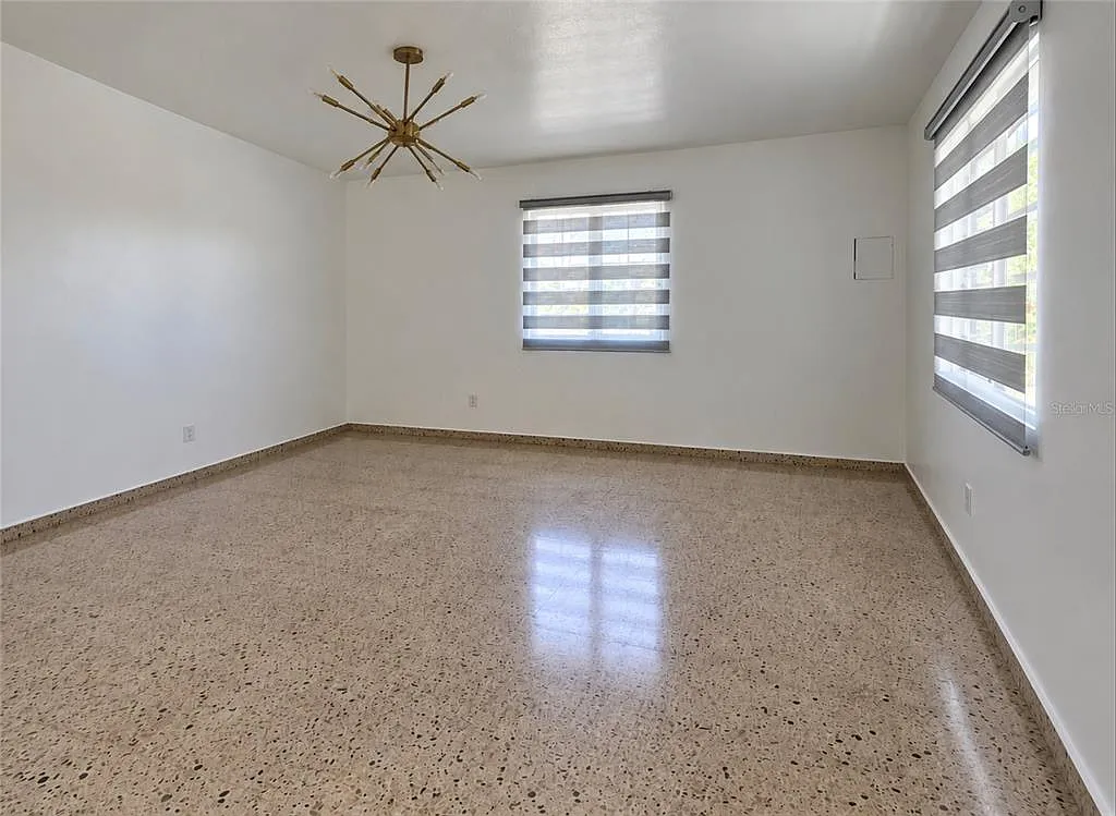 3 bed, 2.0 bath, $950 — Photo 4