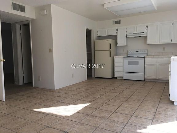 4th image of 4566 Brookside Way #0