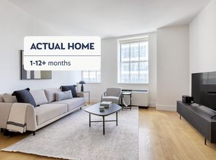 63 Wall St APT 2808, New York, NY 10005