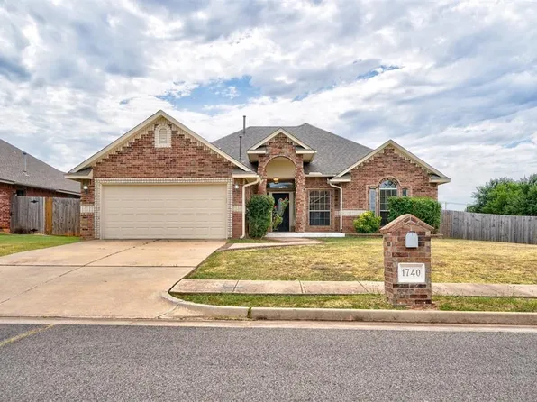 1740 Napa Valley Rd, Edmond, OK 73013