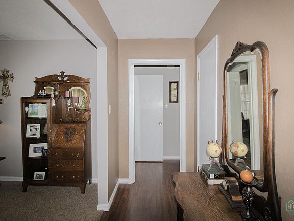 4th image of 2201 12th St