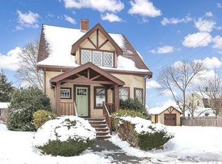 12 Magnolia St, Beverly, MA 01915
