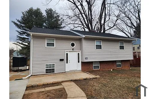1025 Kingsbury Rd Photo 1