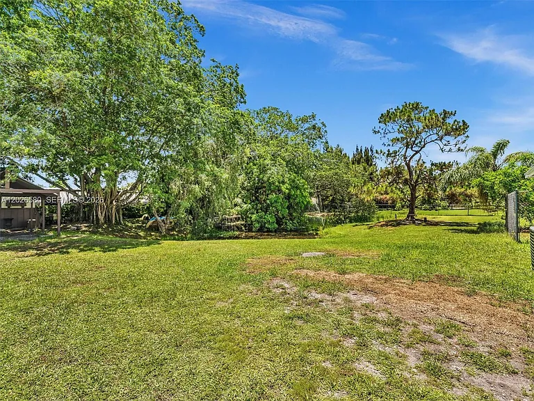 5310 SW 109th Ave — Photo 31