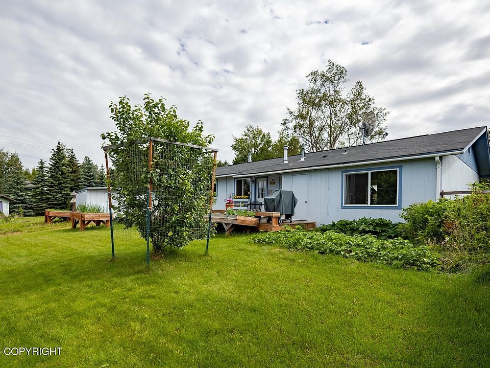 1st image of 2541 Lyvona Ln