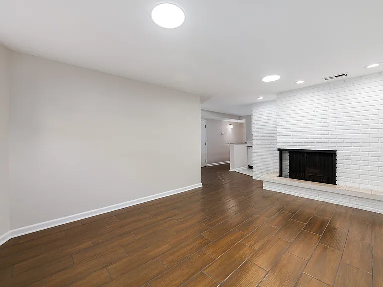 2910 N Halsted St #G — Photo 3