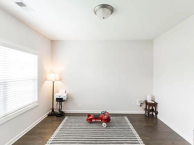 105 Pearl Moss Ln — Photo 8
