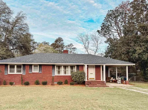 905 Fulton Ave., Kingstree, SC 29556