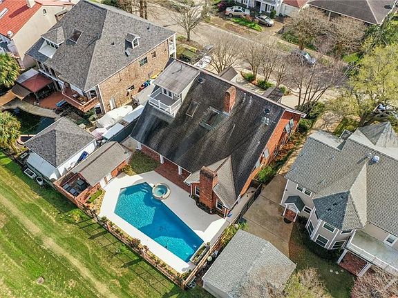 5th image of 4829 Folse Dr