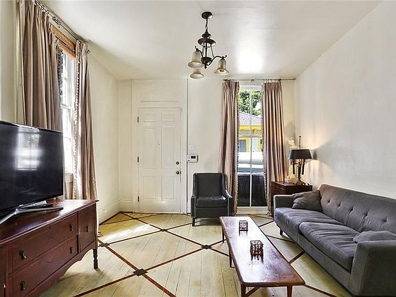 3rd image of 817-21 Piety St