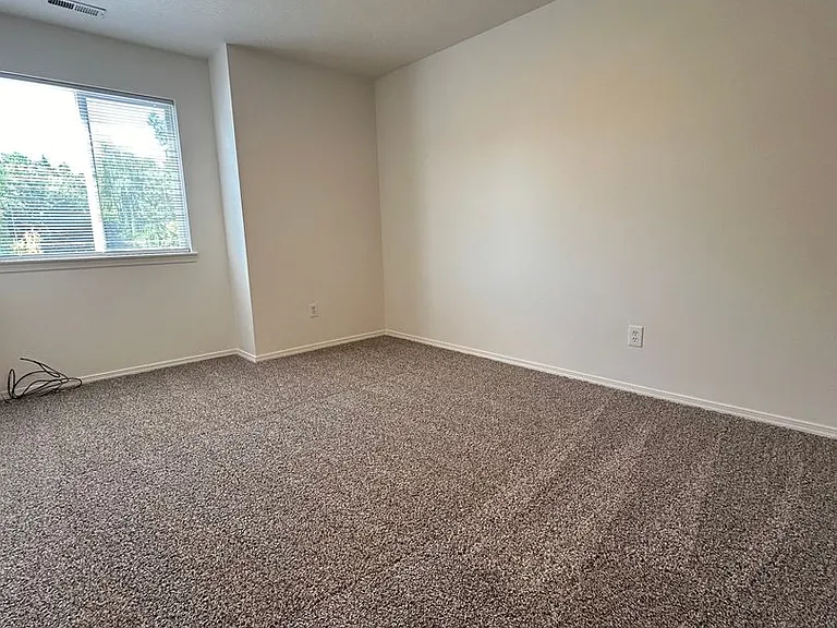 128 Hunter Court - 4 Units — Photo 24
