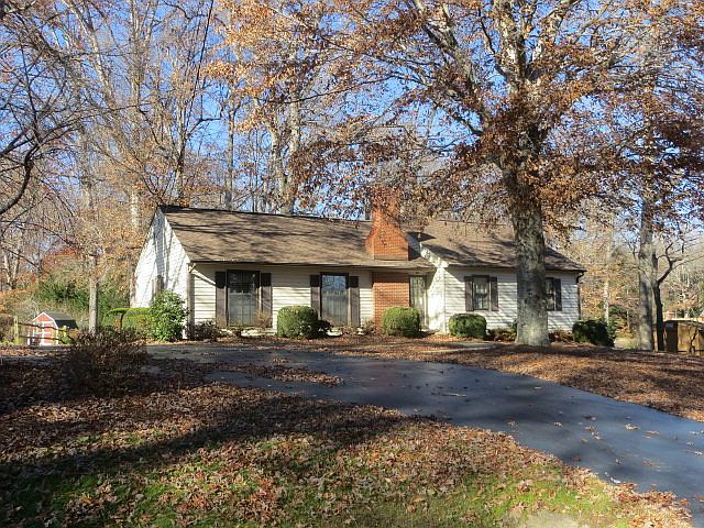 1st image of 329 Hanley Cir