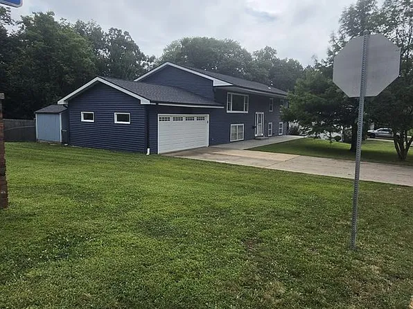 1 Hickory Bow, Macomb, IL 61455