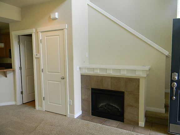 2nd image of 912 149th St SE