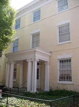 421 W Grace St #100 — Photo 2