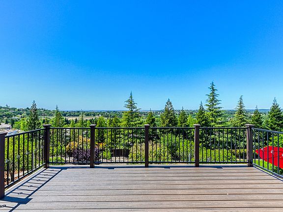 2nd image of 3022 Aberdeen Ln