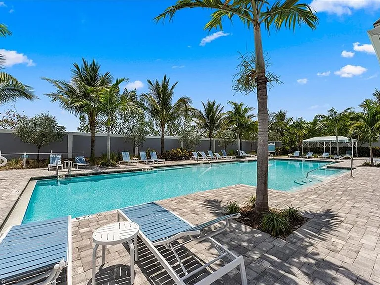 2609 Seychelles Cir #1608 — Photo 35